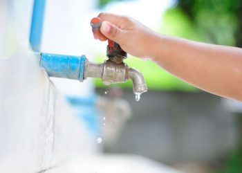 Reclama Quintana Roo a Aguakan millonario adeudo fiscal