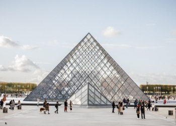 Los siete minutos que frustraron a miles de turistas en París