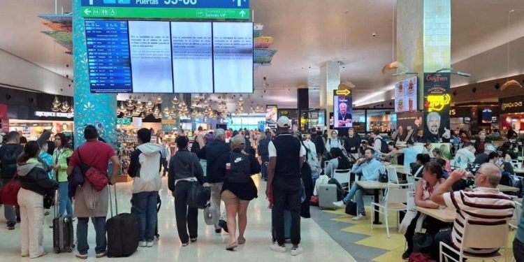 Disminuyen 3.5% pasajeros internacionales en Cancún