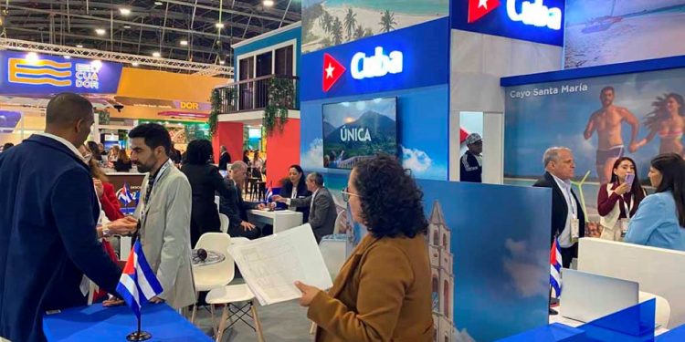 Cuba sigue abierta al turismo, asegura viceministra