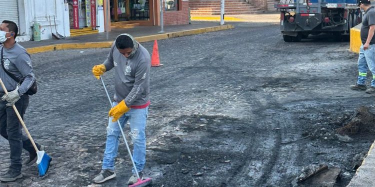 Vallarta trabaja en borrar las huellas de la violencia