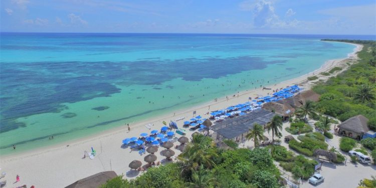 Cancún: intensa actividad aérea en Semana Santa