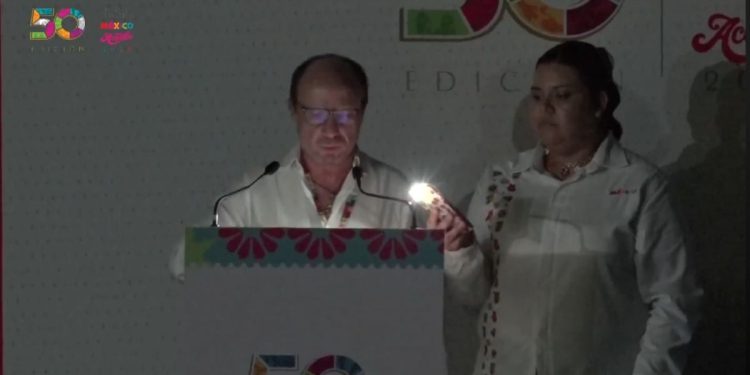 Ensombrece apagón apertura del Tianguis Turístico de Acapulco