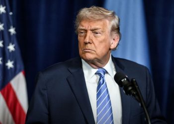 Tumba guerra tráfico aéreo por primera vez en 5 años