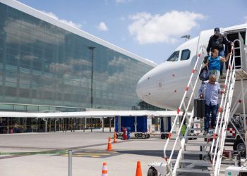 Turismo aéreo hacia México avanza a velocidad crucero