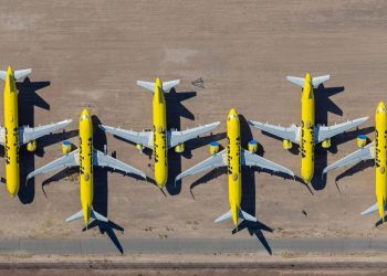 Envían aviones de Spirit Airlines al desierto de Arizona
