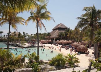 Los Cabos, Vallarta y Playa del Carmen destacan en competitividad urbana