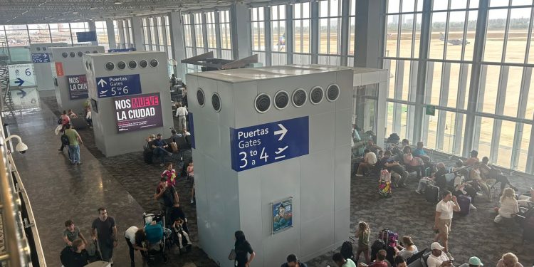Nuevo descalabro del turismo aéreo de EU